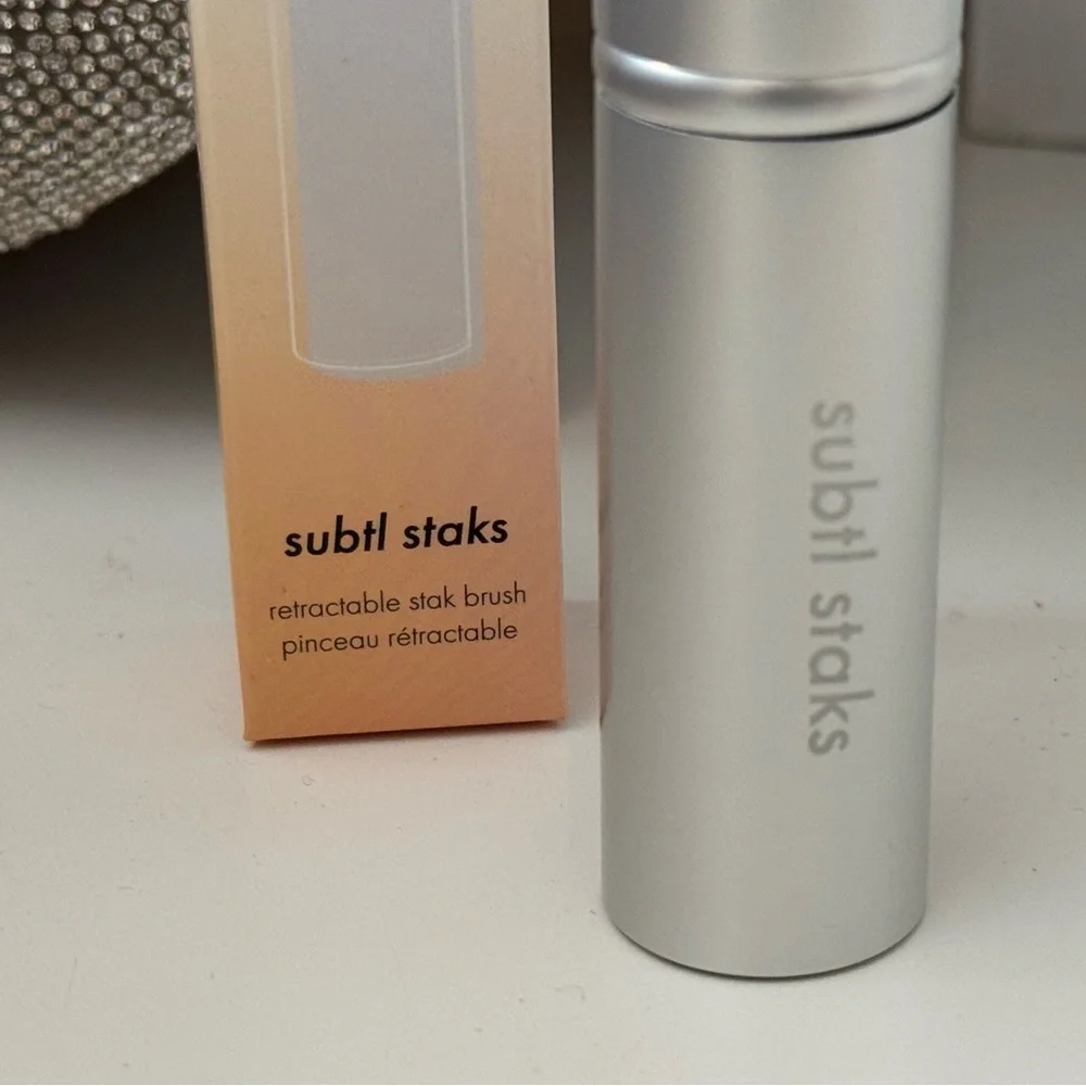 SUBTL Staks Stak Brush BFF Silver Retractable Stak Brush